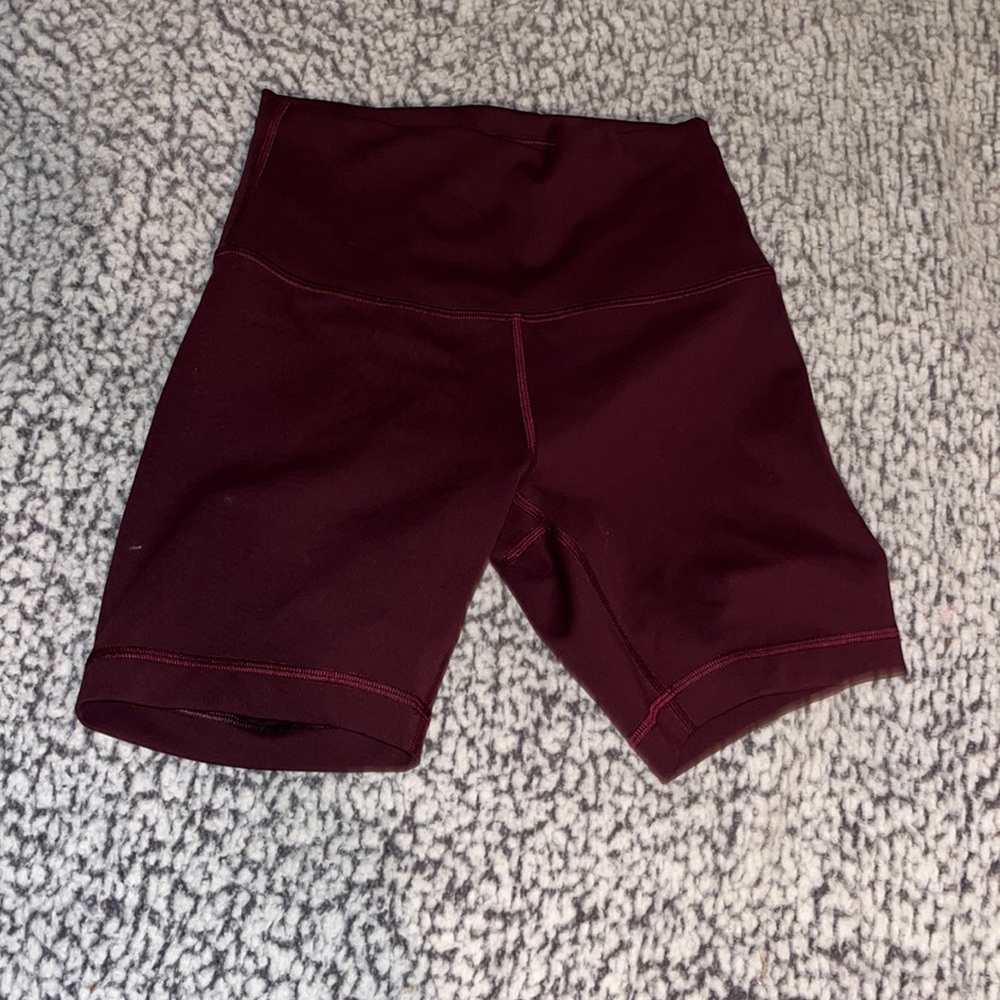 Maroon Lululemon biker shorts